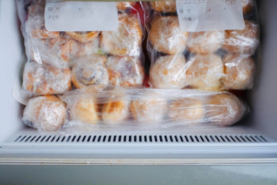 冷凍できるパンできないパンの違い、ゆで卵やイモ類が不向きの理由